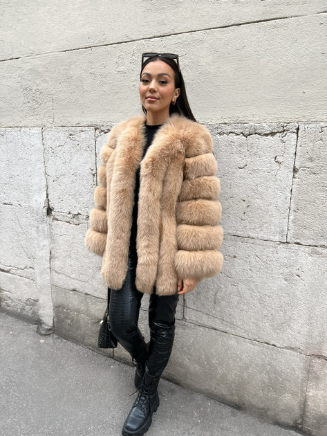 Fur coat 